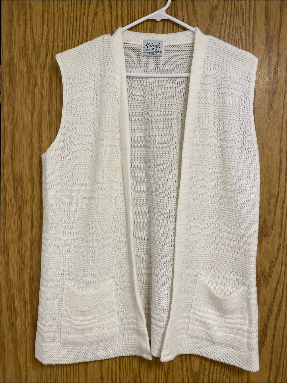 Cream Open-Front Knit Vest with Front Pockets